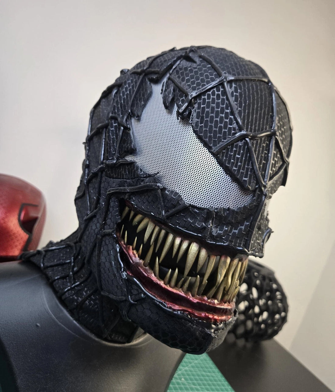 Venom from SP3 Mask (Adults) with Movable jaw & 3D Rubber Web, Wearable Movie Prop Replica
